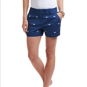 Vineyard Vines embroidered whale shorts
